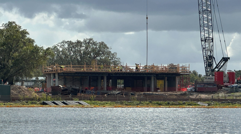 Disney Lakeshore Lodge under construction