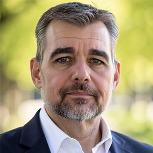 Eric Simmons, the Vice President of Risk-Management at Helix Electric