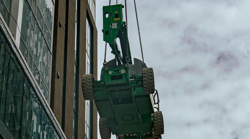 bull rigging equipment on worksite
