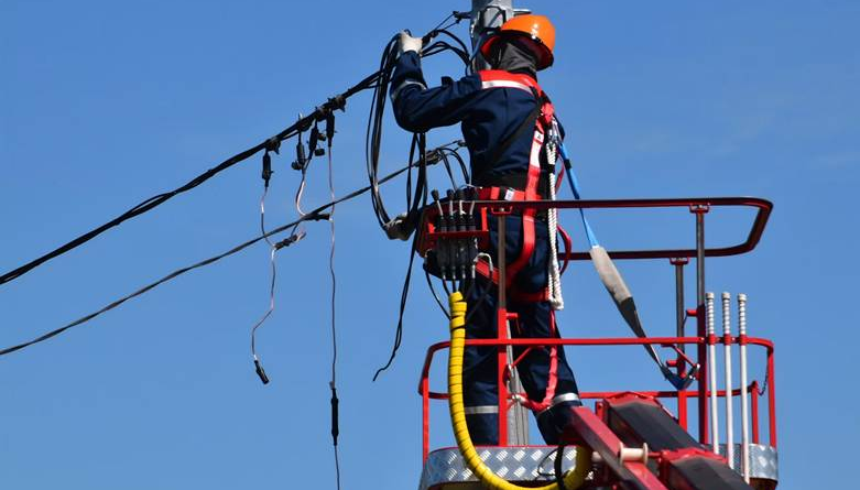 man working on electrical power line